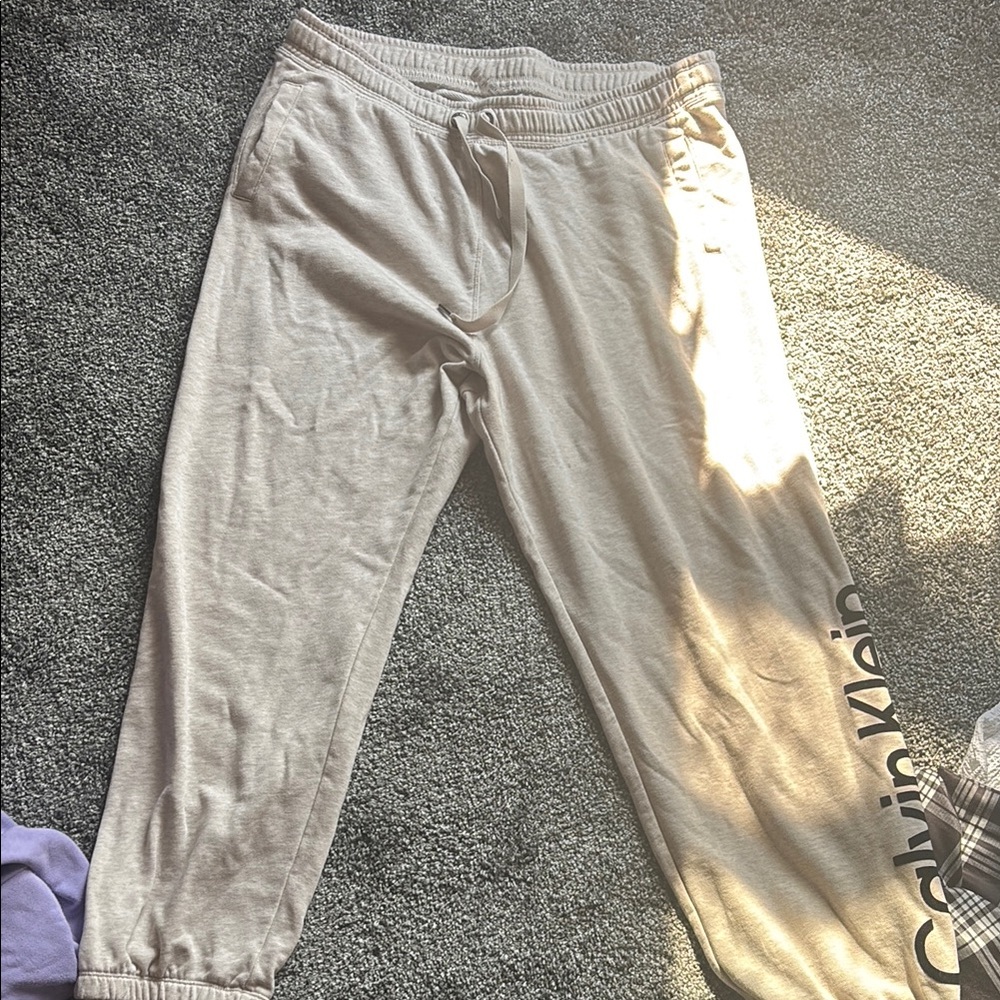 Calvin Klein Gray Sweatpants Relaxed Fit Joggers
